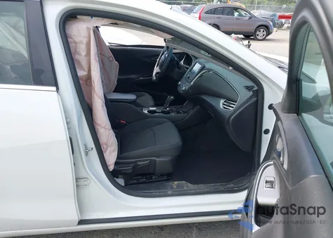 2017 Chevrolet Malibu Ls z USA, uszkodzony, nr VIN 1G1ZB5ST3HF108927